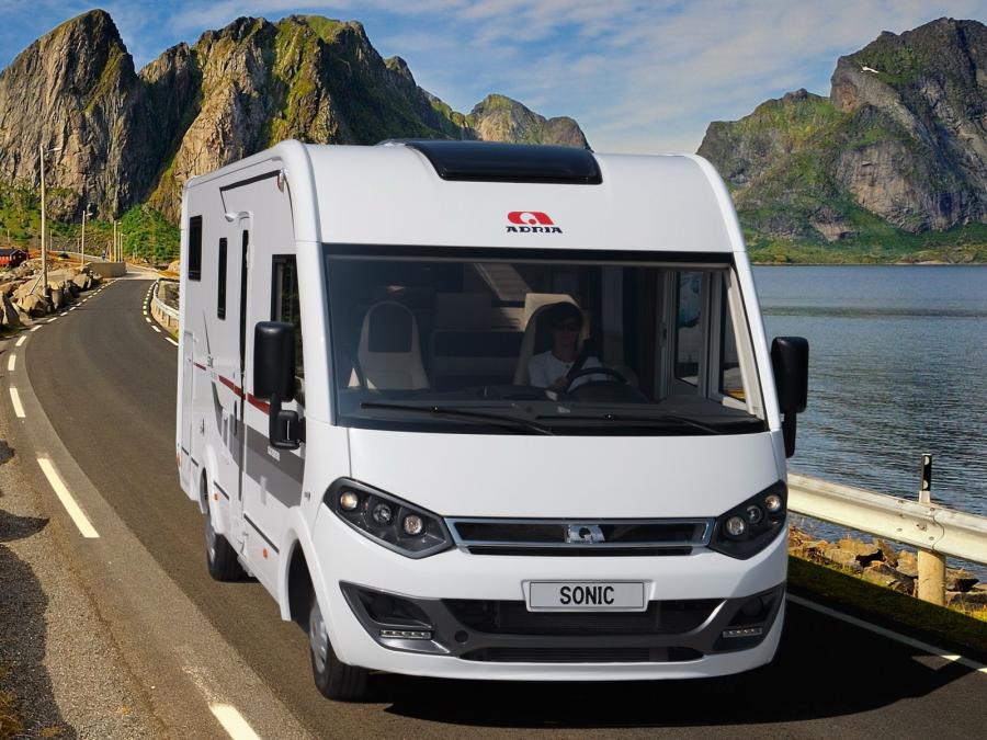  Adria Sonic Plus 2014 года  (фото 3 из 4)